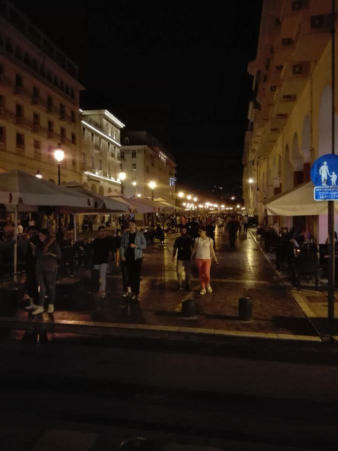 Mini Central Studio Thessaloniki Exterior photo