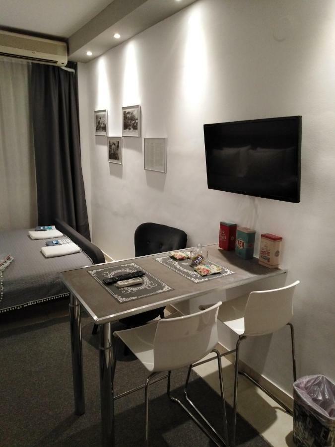 Mini Central Studio Thessaloniki Exterior photo